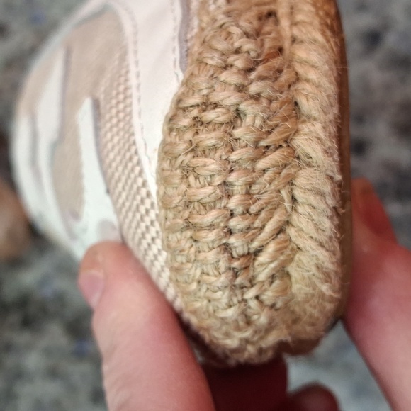 "TORY BURCH" Lonnie flats. Canvas, leather and twine. Sz. 8M, Beautiful shoes. - Picture 16 of 17